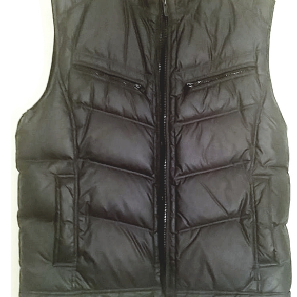 Black puffer Vest - Picture 3 of 3